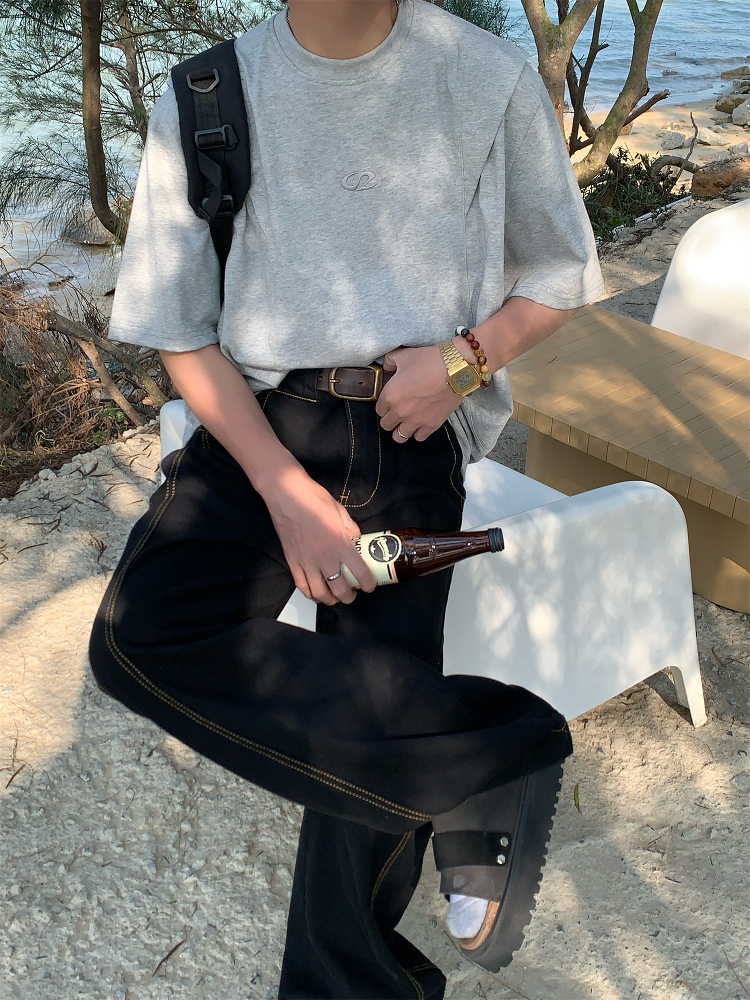 Mid-Century American Vintage Letter Embroidery Cut Short Sleeve T-shirt for Men and Women - Summer Regular Fit Versatile Tee Mid-Century American Vintage Letter Embroidery Cut Short Sleeve T-shirt for Men and Women - Summer Regular Fit Versatile Tee