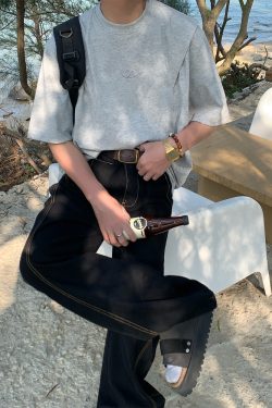 Mid-Century American Vintage Letter Embroidery Cut Short Sleeve T-shirt for Men & Women - Versatile Summer Tee