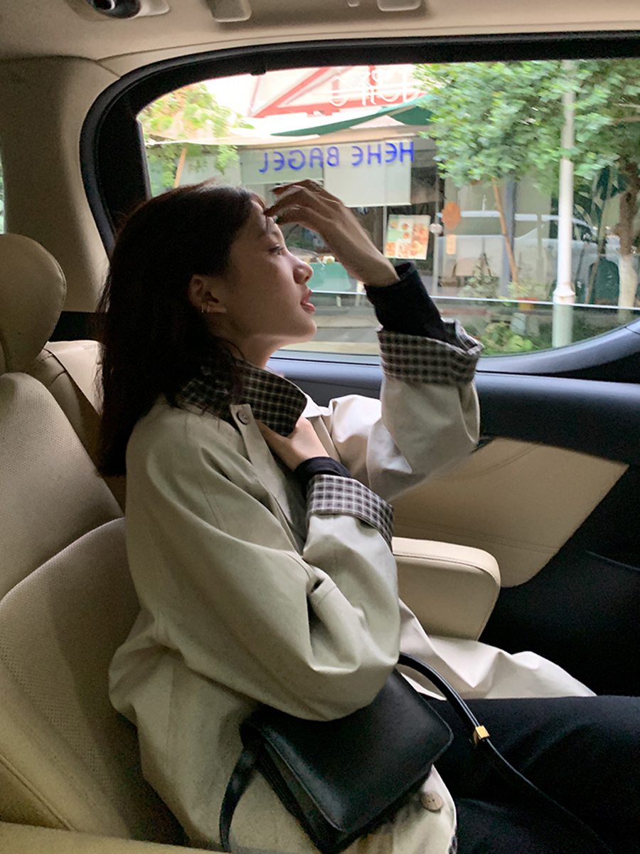 Mid-Length Khaki Plaid Trench Coat for Women - Chic Spring Autumn Outerwear for Petite Sizes - 2025 Trendy Style Mid-Length Khaki Plaid Trench Coat for Women - Chic Spring Autumn Outerwear for Petite Sizes - 2025 Trendy Style