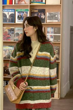 Mid-Length Knitted Sweater Coat for Women, Thickened Horn Button Cardigan, Vintage Style for Spring and Autumn Fashion