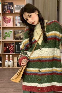 Mid-Length Knitted Sweater Coat for Women, Thickened Horn Button Cardigan, Vintage Style for Spring and Autumn Fashion