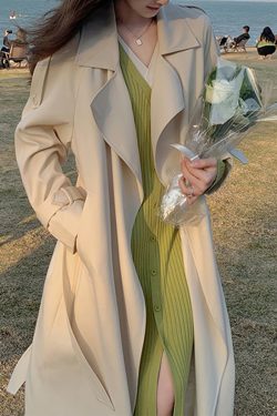Mid-Length Women's Trench Coat - 2024 British Style Thin Fashionable Outerwear for Spring and Autumn, Chic Student Look