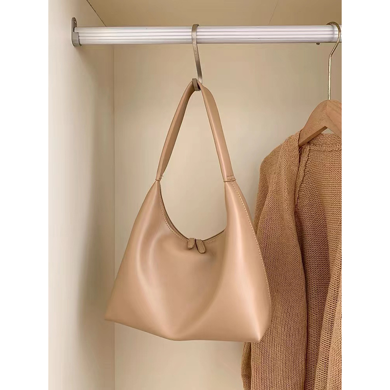 Milk Tea Color Minimalist Dumpling Bag - Soft Leather Retro Shoulder Underarm Bag in Korean Style for Versatile Everyday Use Milk Tea Color Minimalist Dumpling Bag - Soft Leather Retro Shoulder Underarm Bag in Korean Style for Versatile Everyday Use