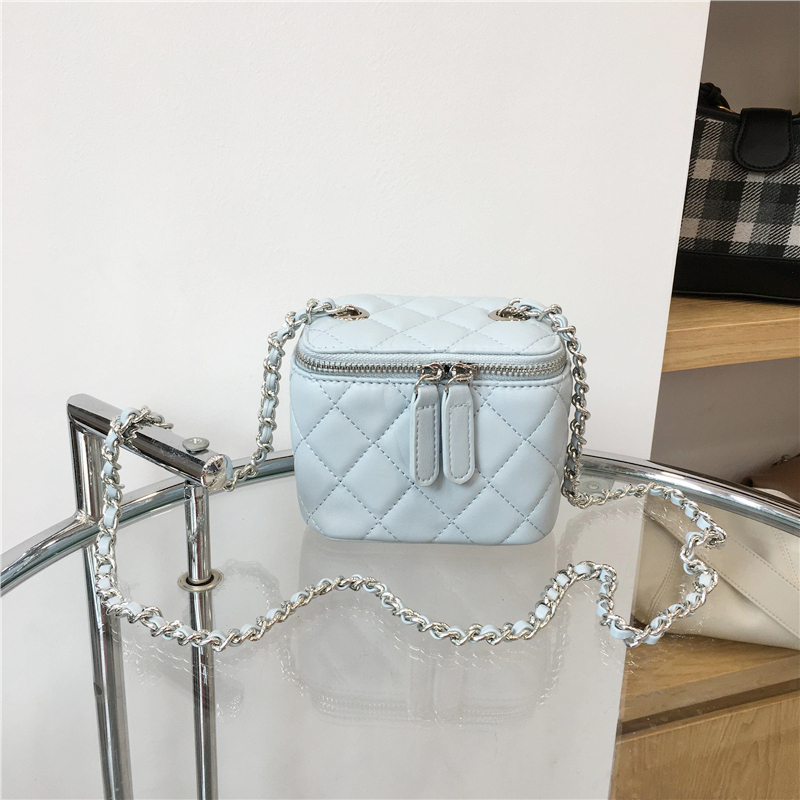 Mini Bag with Lipstick Box Design - 2022 Small Diamond Quilted Chain Strap in Chic Fashion Style Mini Bag with Lipstick Box Design - 2022 Small Diamond Quilted Chain Strap in Chic Fashion Style