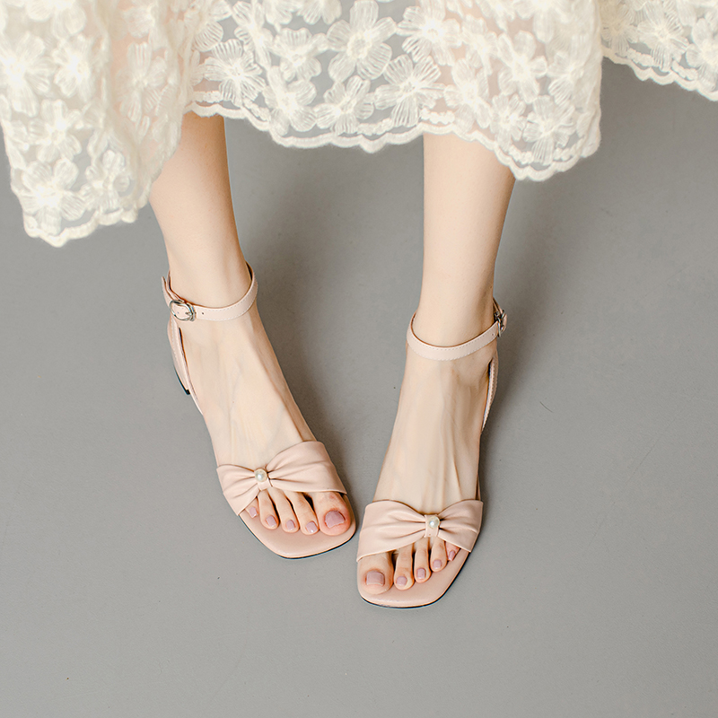 Minimalist Fairy Style Genuine Leather Open-Toe Mid-Heel Chunky Strap Sandals for Women - Summer 90s Inspired Minimalist Fairy Style Genuine Leather Open-Toe Mid-Heel Chunky Strap Sandals for Women - Summer 90s Inspired