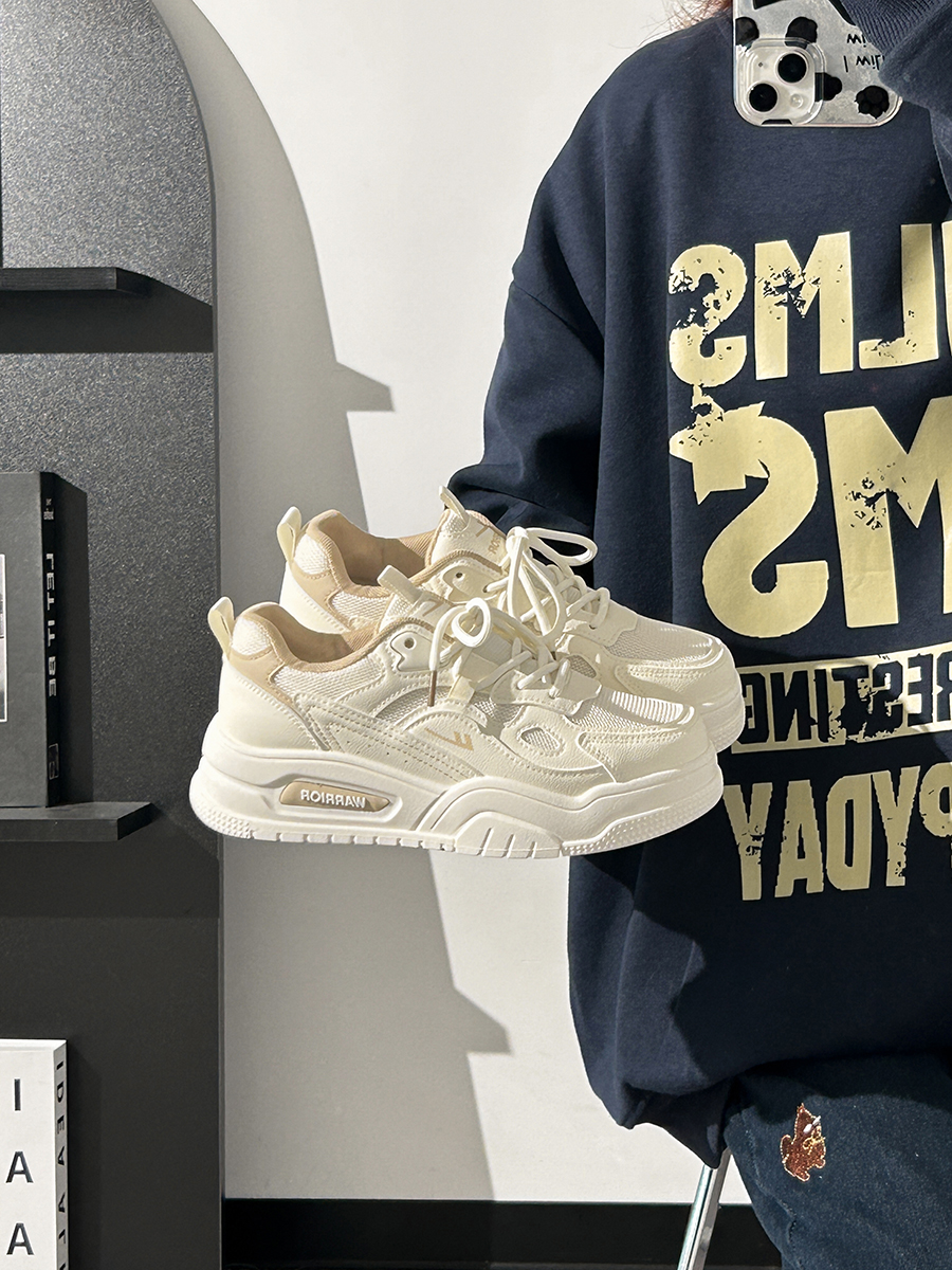 Minimalist Mesh Breathable Little White Sneakers for Women - 2025 Summer Sports Shoes with Niche Design Minimalist Mesh Breathable Little White Sneakers for Women - 2025 Summer Sports Shoes with Niche Design