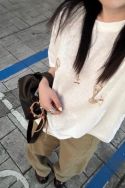 Minimalist Retro Image Printed Sun Protection Cover-Up Loose Casual Short-Sleeve T-Shirt for Women - Korean Style