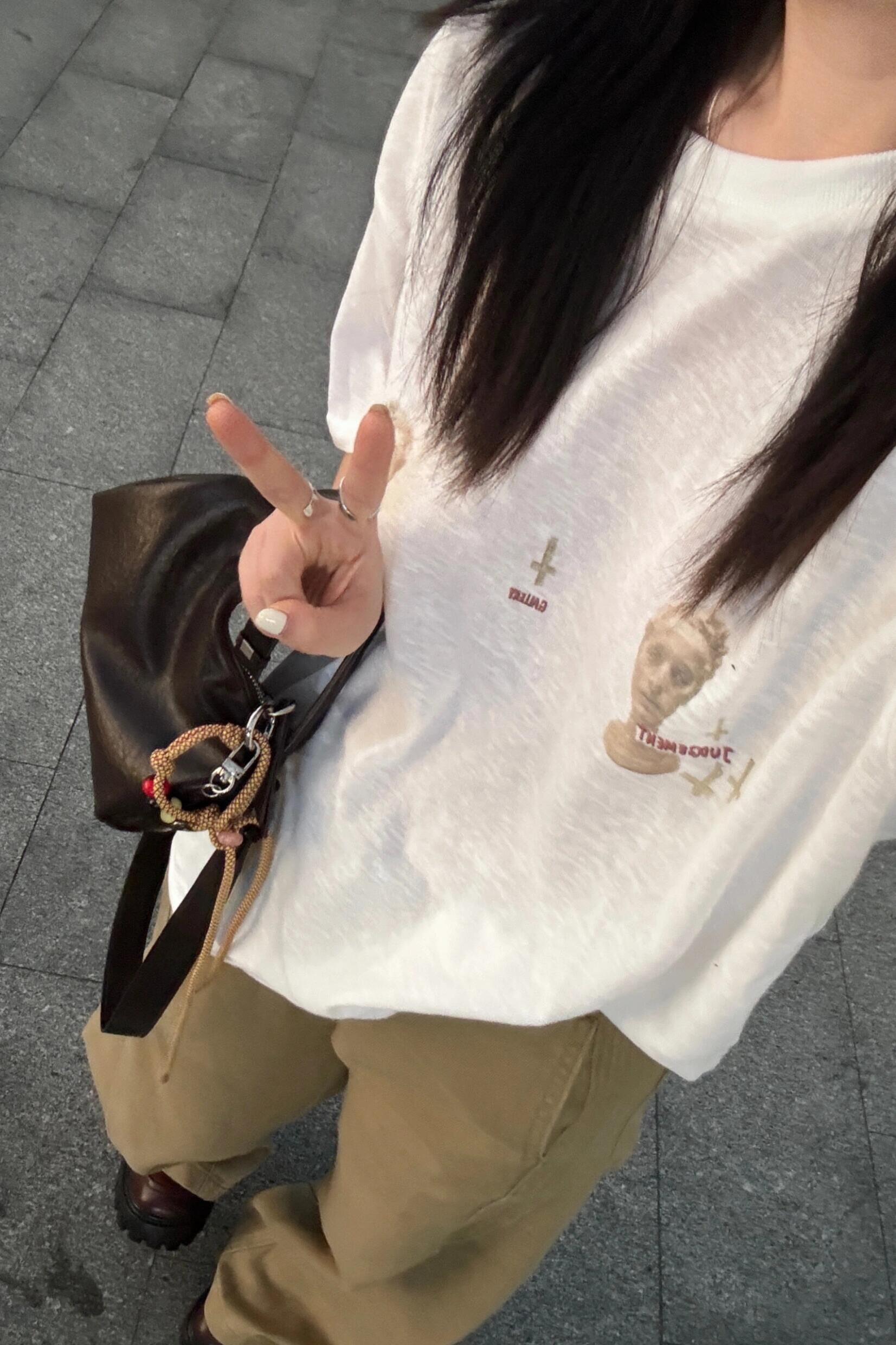 Minimalist Retro Image Printed Sun Protection Cover-Up Loose Casual Short-Sleeve T-Shirt for Women - Korean Style