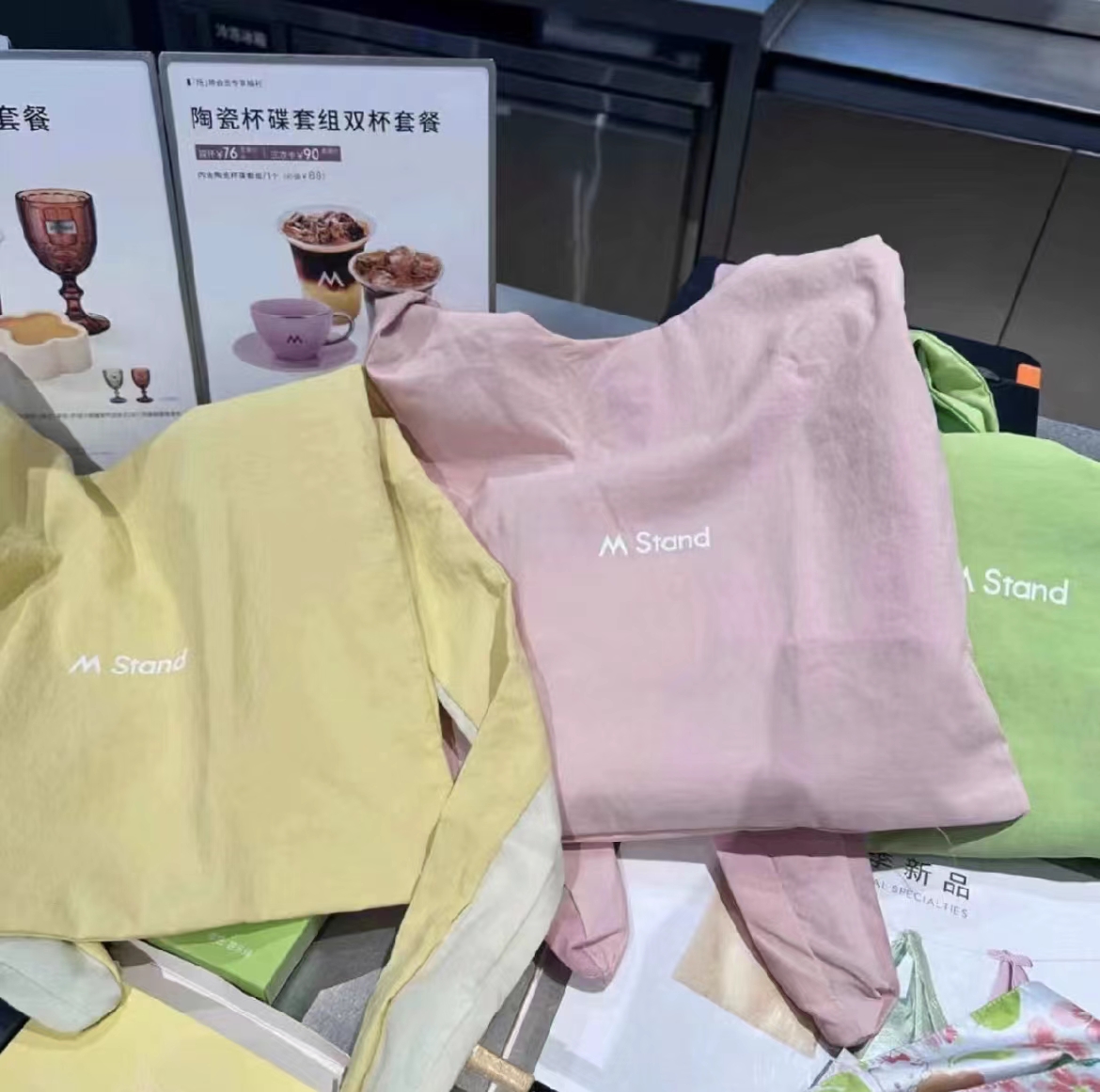 Minimalist Solid Color Knotted Vest Bag - 2025 Summer Casual Shoulder Tote Underarm Bag Minimalist Solid Color Knotted Vest Bag - 2025 Summer Casual Shoulder Tote Underarm Bag