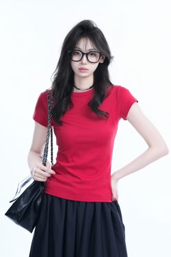 Minimalist Solid Color Short-Sleeve T-Shirt for Women - Slim Fit, Waist-Cinching Flattering Base Top, Perfect for Y2K Style