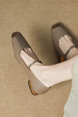 Minimalist Square-Toe One-Strap Mary Jane Shoes for Women - Versatile French Fashion Shallow Mouth Style