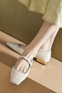 Minimalist Square-Toe One-Strap Mary Jane Shoes for Women - Versatile French Fashion Shallow Mouth Style