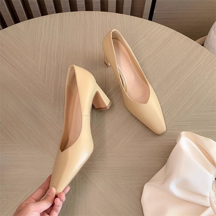 Minimalist Square-Toe V-Cut Chunky Heel Flats | Soft-Soled Elegant Grandma Shoes for Chic Style Minimalist Square-Toe V-Cut Chunky Heel Flats | Soft-Soled Elegant Grandma Shoes for Chic Style