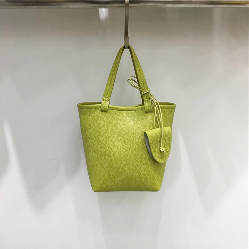 Minimalist Versatile Bucket Bag in Lychee Texture - Small Dirty Cabinet Niche Shoulder Crossbody Handbag for Everyday Use Minimalist Versatile Bucket Bag in Lychee Texture - Small Dirty Cabinet Niche Shoulder Crossbody Handbag for Everyday Use