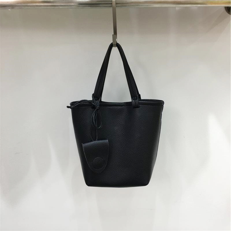 Minimalist Versatile Bucket Bag in Lychee Texture - Small Dirty Cabinet Niche Shoulder Crossbody Handbag for Everyday Use Minimalist Versatile Bucket Bag in Lychee Texture - Small Dirty Cabinet Niche Shoulder Crossbody Handbag for Everyday Use