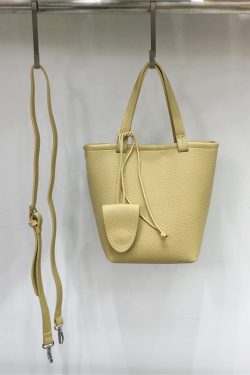 Minimalist Versatile Bucket Bag in Lychee Texture - Small Dirty Cabinet Niche Shoulder Crossbody Handbag for Everyday Use