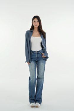 Minimalist Vintage Long-Sleeve Shirt - Slightly Loose Fit, Retro Style for Effortless Chic Fashion