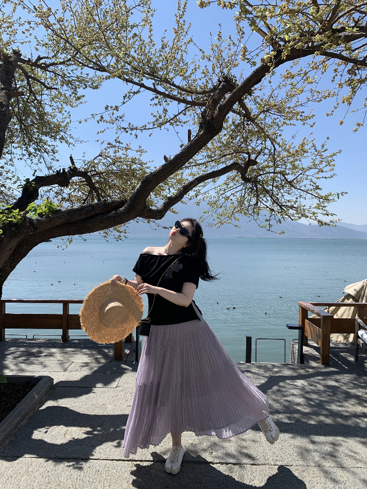 Misty Purple Plus Size Mid-Length Loose Draped Skirt - Flowing White Umbrella Design for Effortless Style Misty Purple Plus Size Mid-Length Loose Draped Skirt - Flowing White Umbrella Design for Effortless Style