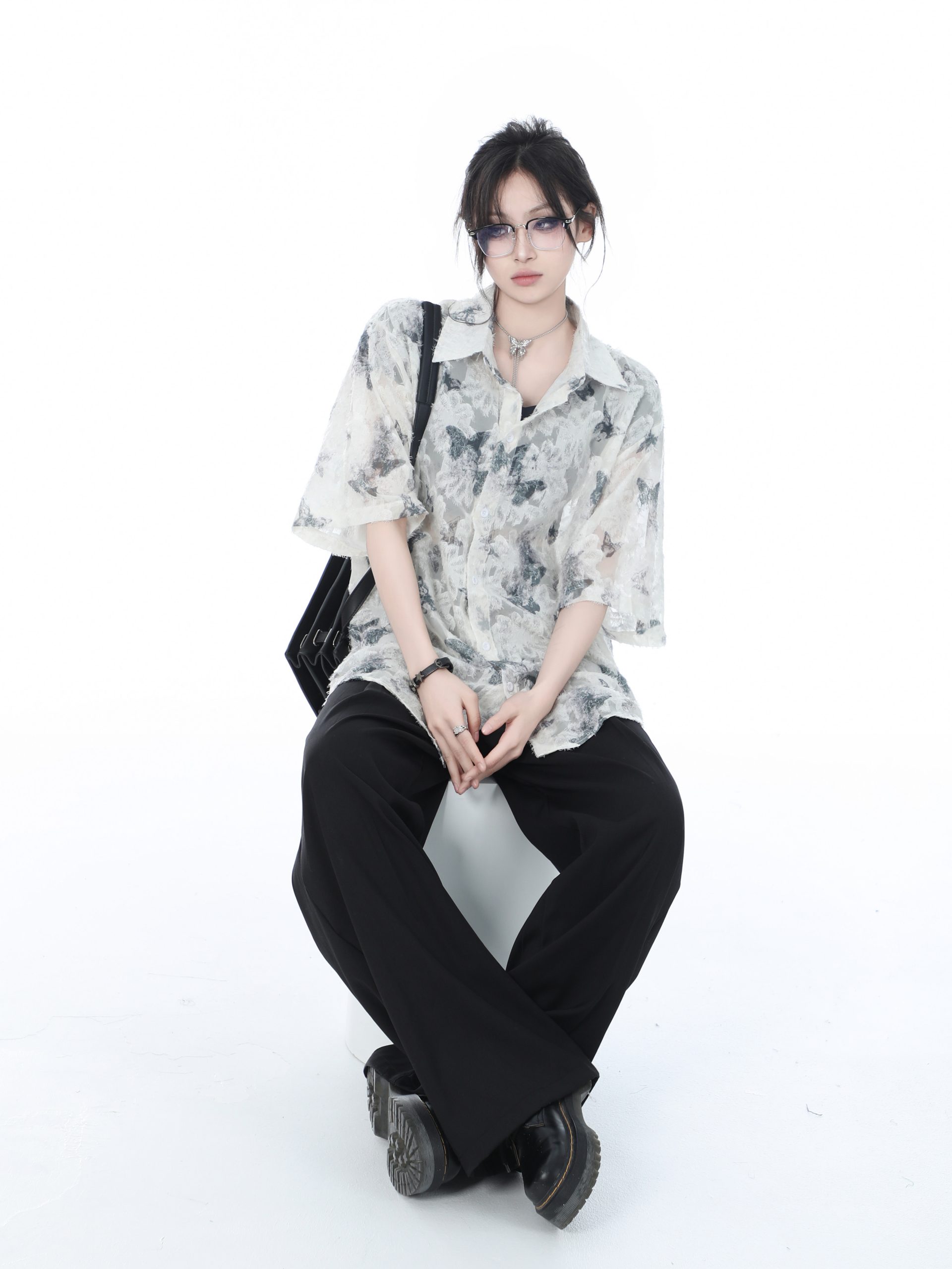 National Style Butterfly Embroidery Short Sleeve Shirt for Women, Loose Thin Summer Top, Design-Sensitive Fashion, Boho Chic National Style Butterfly Embroidery Short Sleeve Shirt for Women, Loose Thin Summer Top, Design-Sensitive Fashion, Boho Chic