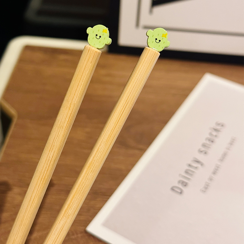 Natural Bamboo Tulip Chopsticks for One, Unpainted Non-Slip Design, Eco-Friendly Chinese Tableware, Anti-Mold Kitchen Utensils Natural Bamboo Tulip Chopsticks for One, Unpainted Non-Slip Design, Eco-Friendly Chinese Tableware, Anti-Mold Kitchen Utensils