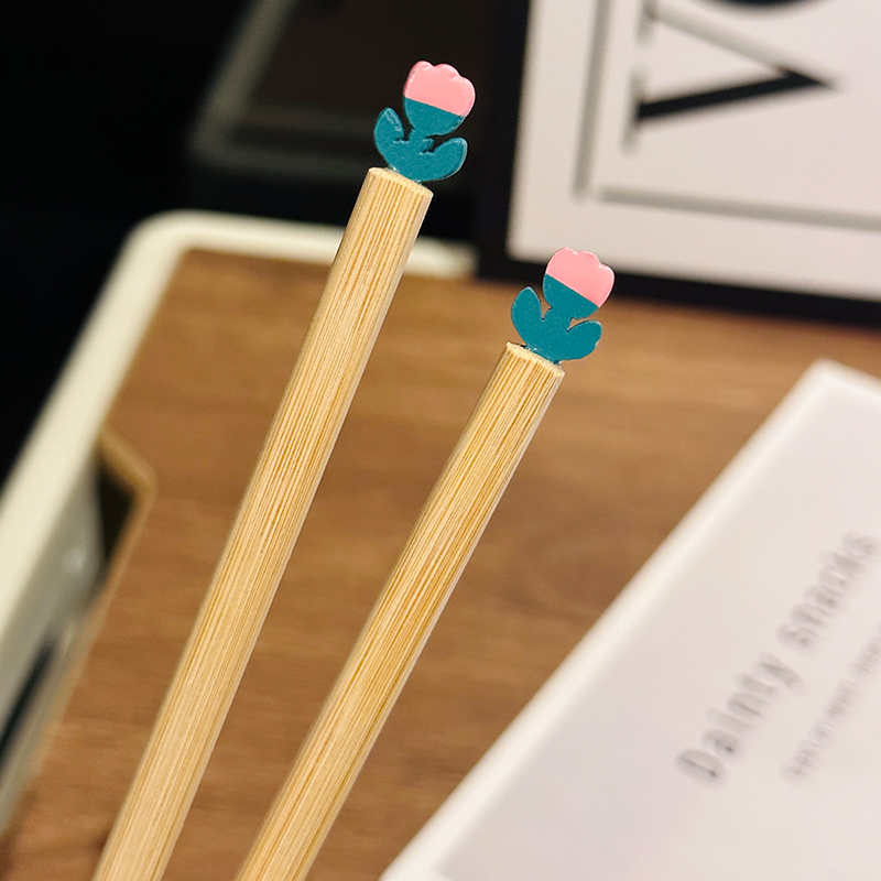 Natural Bamboo Tulip Chopsticks for One, Unpainted Non-Slip Design, Eco-Friendly Chinese Tableware, Anti-Mold Kitchen Utensils Natural Bamboo Tulip Chopsticks for One, Unpainted Non-Slip Design, Eco-Friendly Chinese Tableware, Anti-Mold Kitchen Utensils