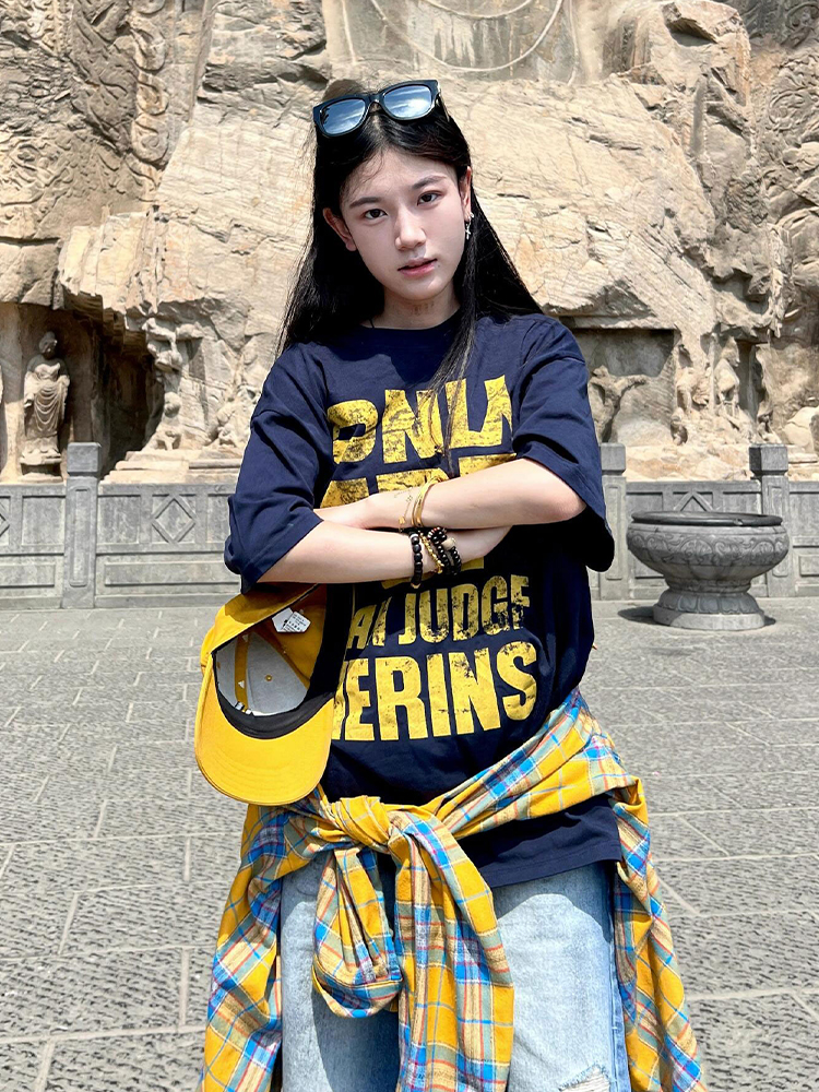 Navy Blue Heavyweight Women's Summer T-Shirt with Letter Print - Casual Loose Fit Pure Cotton Top for Trendy American Style Navy Blue Heavyweight Women's Summer T-Shirt with Letter Print - Casual Loose Fit Pure Cotton Top for Trendy American Style