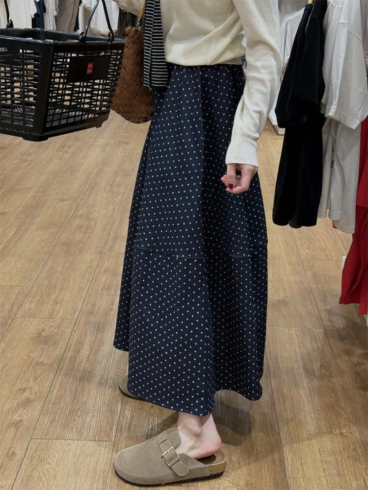 Navy Blue Polka Dot Plus Size Midi Skirt for Women - Flattering A-Line Patchwork Design, Summer 2025, Perfect for Curvy Figures Navy Blue Polka Dot Plus Size Midi Skirt for Women - Flattering A-Line Patchwork Design, Summer 2025, Perfect for Curvy Figures