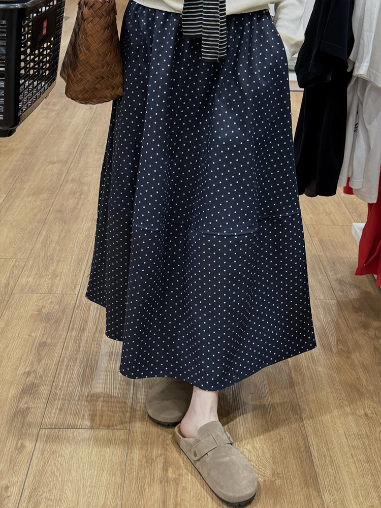 Navy Blue Polka Dot Plus Size Midi Skirt for Women - Flattering A-Line Patchwork Design, Summer 2025, Perfect for Curvy Figures Navy Blue Polka Dot Plus Size Midi Skirt for Women - Flattering A-Line Patchwork Design, Summer 2025, Perfect for Curvy Figures
