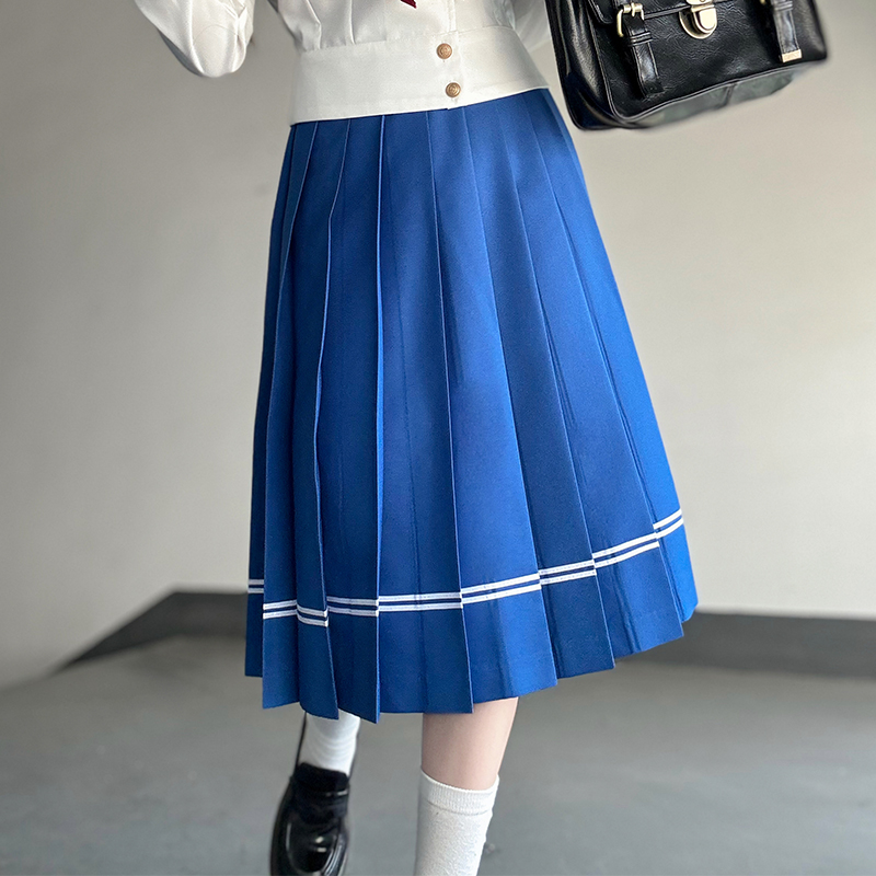 Navy Collar Sailor Suit Set - Japanese JK Uniform with Waist-Defined Short Sleeves - College Style Pudding Bear Design for Students Navy Collar Sailor Suit Set - Japanese JK Uniform with Waist-Defined Short Sleeves - College Style Pudding Bear Design for Students