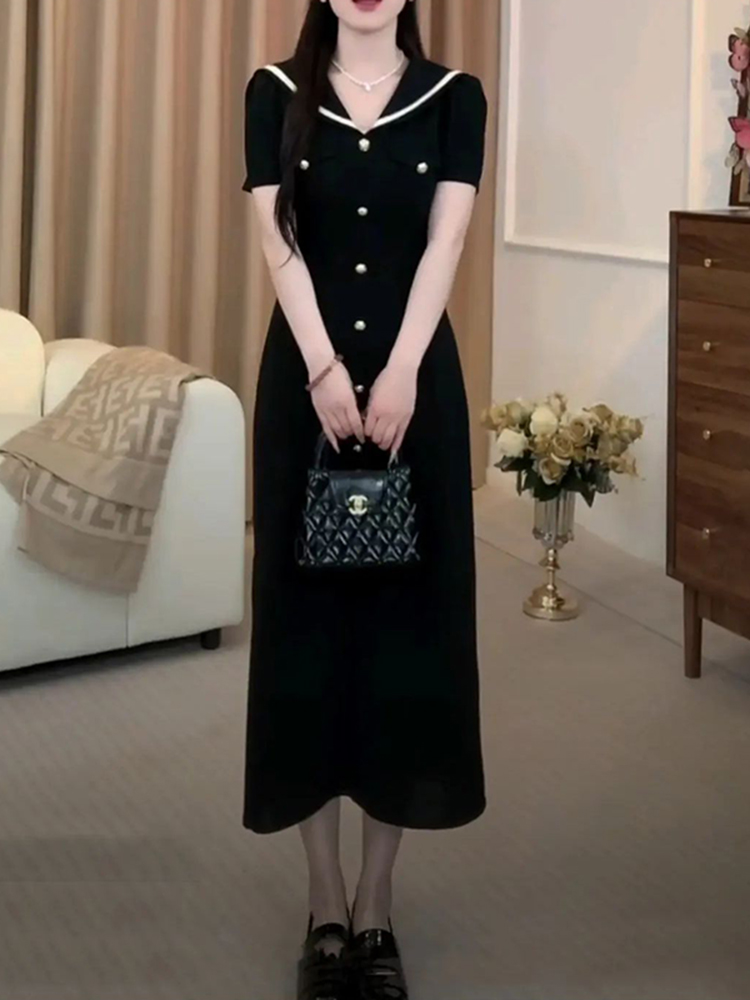 Navy Collar Short Sleeve Plus-Size Dress for Curvy Figures - Trendy Summer Style, Flattering Fit, Elegant Black Dress Navy Collar Short Sleeve Plus-Size Dress for Curvy Figures - Trendy Summer Style, Flattering Fit, Elegant Black Dress