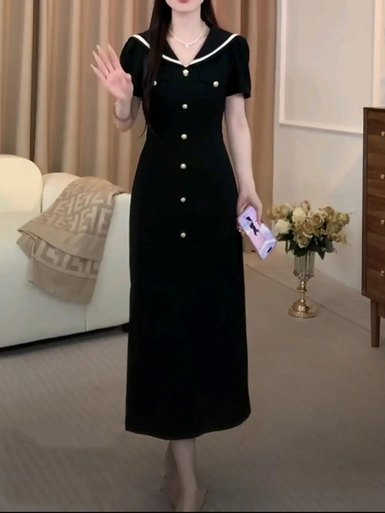 Navy Collar Short Sleeve Plus-Size Dress for Curvy Figures - Trendy Summer Style, Flattering Fit, Elegant Black Dress Navy Collar Short Sleeve Plus-Size Dress for Curvy Figures - Trendy Summer Style, Flattering Fit, Elegant Black Dress