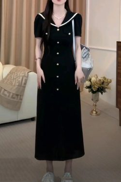 Navy Collar Short Sleeve Plus-Size Dress for Curvy Figures - Trendy Summer Style, Flattering Fit, Elegant Black Dress