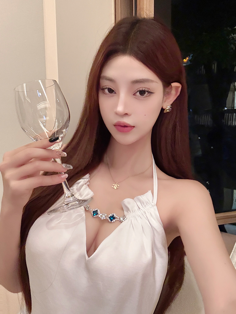 New Satin Vest Top Shirt - Heavy-Duty Internet Celebrity Design, Trendy Y2K Style, Chic Fashion for Modern Looks New Satin Vest Top Shirt - Heavy-Duty Internet Celebrity Design, Trendy Y2K Style, Chic Fashion for Modern Looks