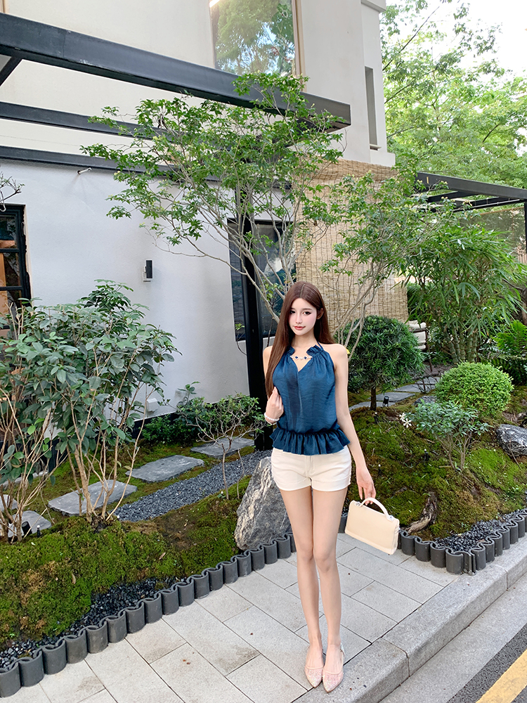 New Satin Vest Top Shirt - Heavy-Duty Internet Celebrity Design, Trendy Y2K Style, Chic Fashion for Modern Looks New Satin Vest Top Shirt - Heavy-Duty Internet Celebrity Design, Trendy Y2K Style, Chic Fashion for Modern Looks