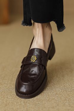 Non-Luxury Genuine Leather Camellia Slip-On Loafers for Women - 2025 Retro Low Heeled Flats, Vintage Inspired Fashion