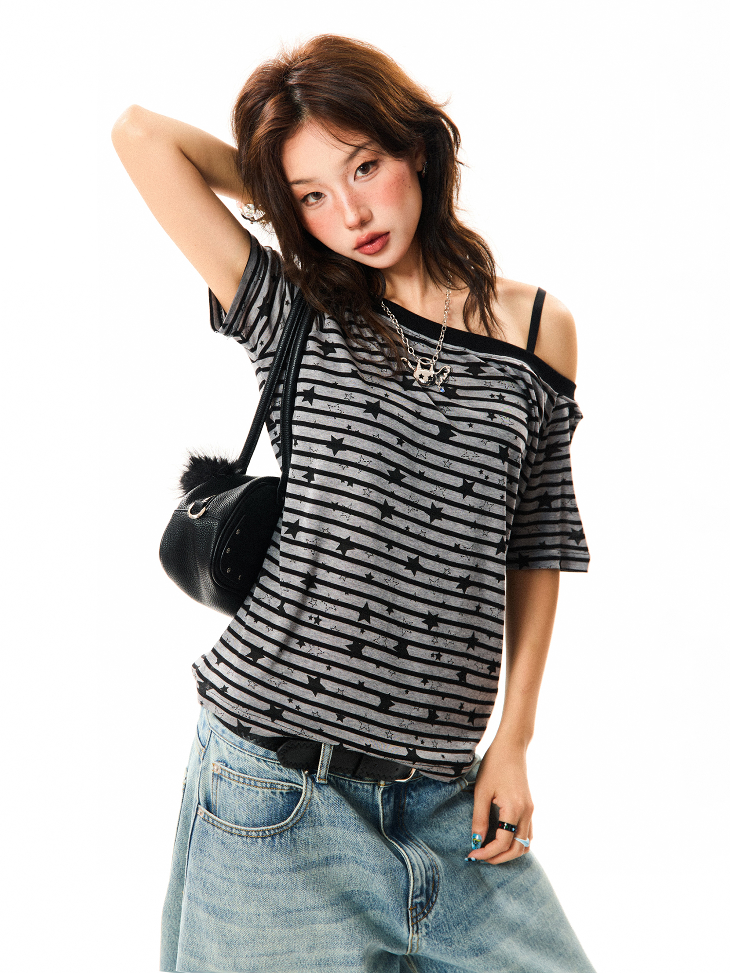 Off-Shoulder Color-Blocking Striped T-Shirt for Women - Summer Spicy Girl Style, Versatile Short Sleeve Top Off-Shoulder Color-Blocking Striped T-Shirt for Women - Summer Spicy Girl Style, Versatile Short Sleeve Top