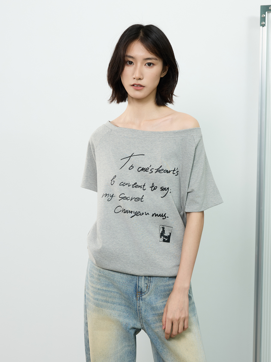 Off-Shoulder Letter Print Short Sleeve T-Shirt for Women - Casual Loose Slim Summer Top, American Street Style Off-Shoulder Letter Print Short Sleeve T-Shirt for Women - Casual Loose Slim Summer Top, American Street Style