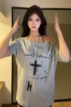 Off-Shoulder Letter Print T-Shirt for Women - Casual Loose Fit Summer Top, American Style, Slimming One-Shoulder Design