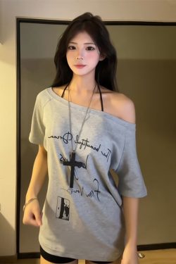Off-Shoulder Letter Print T-Shirt for Women - Casual Loose Fit Summer Top, American Style, Slimming One-Shoulder Design