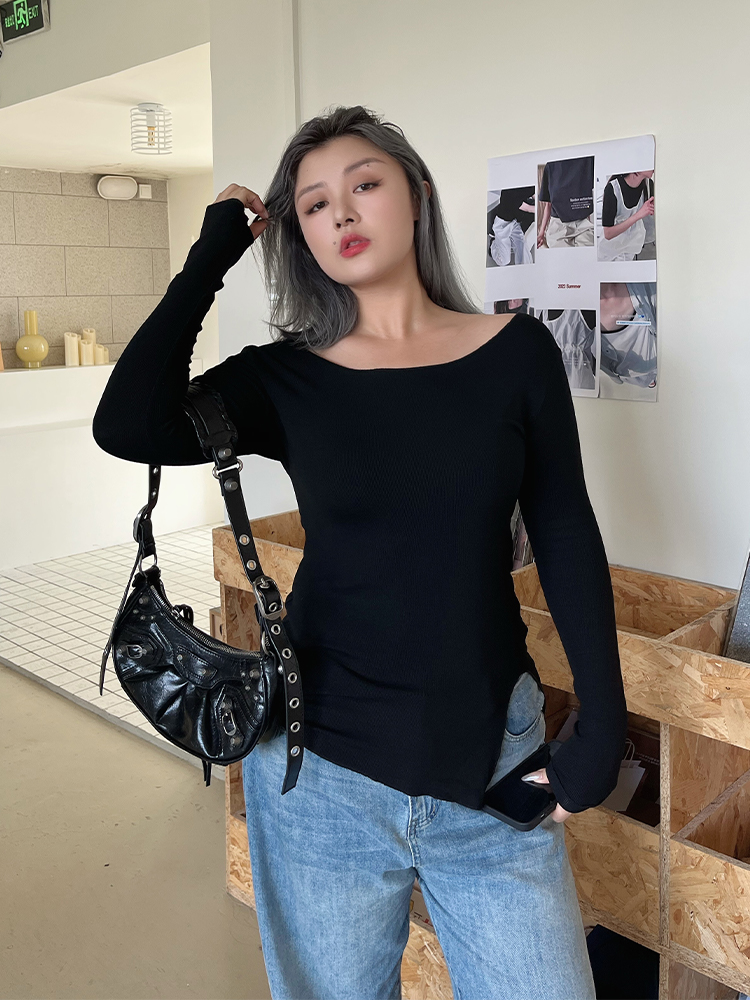 Off-Shoulder Long Sleeve T-Shirt for Women - Slimming Autumn Design, Low Neck Sexy Top, Trendy Y2K Style Off-Shoulder Long Sleeve T-Shirt for Women - Slimming Autumn Design, Low Neck Sexy Top, Trendy Y2K Style