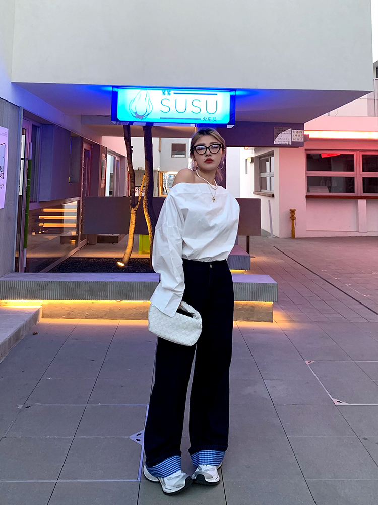 Off-Shoulder Long Sleeve White Shirt for Women - Unique Spring Fashion Top, Trendy 90s Style Off-Shoulder Long Sleeve White Shirt for Women - Unique Spring Fashion Top, Trendy 90s Style