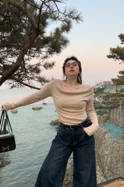 Off-Shoulder Solid Color Plus Size Knitted Shirt - High-End Feel, Slightly Chubby Style, Trendy Casual Top for Effortless Elegance