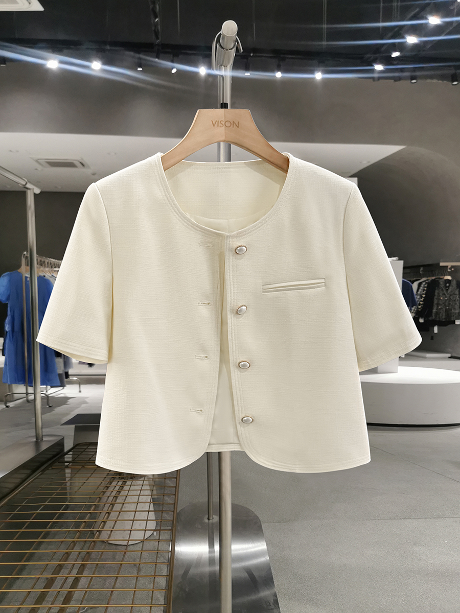 Off-White Korean-Style Street Fashion Thin Jacket for Women - 2025 Summer Sweet Youthful Goddess Short Top Off-White Korean-Style Street Fashion Thin Jacket for Women - 2025 Summer Sweet Youthful Goddess Short Top