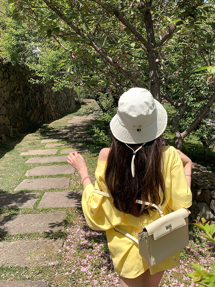 Off-White Women's Summer Quick-Dry Breathable Fisherman Hat with Drawstring for Sun Protection - Lightweight Thin Style Off-White Women's Summer Quick-Dry Breathable Fisherman Hat with Drawstring for Sun Protection - Lightweight Thin Style