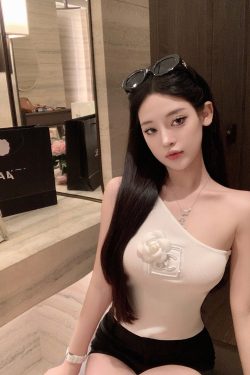 One-Shoulder Camisole for Women - Fashionable Slim Fit Summer Top with Camellia Design - Sexy Y2K Style