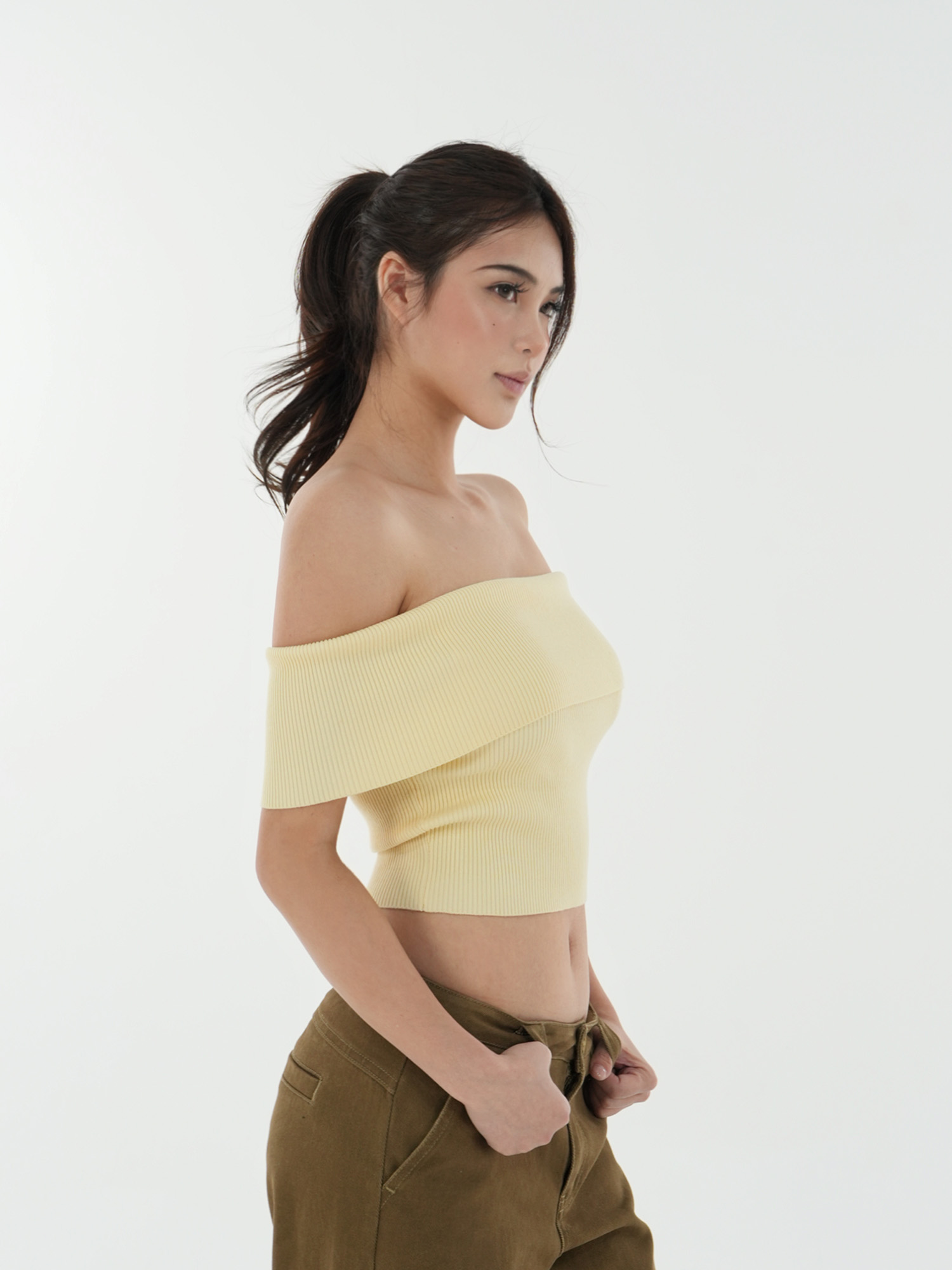 One-Shoulder Fitted Knitted Short Sleeve Top - Trendy 90s Style Women's Fashion Top One-Shoulder Fitted Knitted Short Sleeve Top - Trendy 90s Style Women's Fashion Top