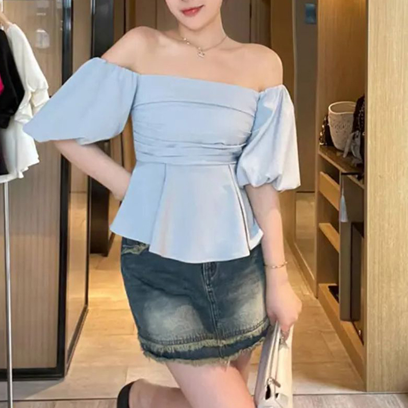 One-Shoulder High-Waist Puff Sleeve Top for Women - Slimming Tummy-Covering Design - Summer Fashion in Large Sizes One-Shoulder High-Waist Puff Sleeve Top for Women - Slimming Tummy-Covering Design - Summer Fashion in Large Sizes