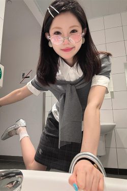 One-Shoulder Short Sleeve Knitted Top for Women - Trendy Gray Summer T-Shirt, Slim Fit, Hot Girl Style, Y2K Fashion