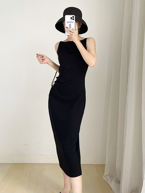 One-Shoulder Sleeveless Pleated Dress for Women - Vintage Black Spaghetti Strap Mid-Length Dress for Spring & Summer Commuting One-Shoulder Sleeveless Pleated Dress for Women - Vintage Black Spaghetti Strap Mid-Length Dress for Spring & Summer Commuting