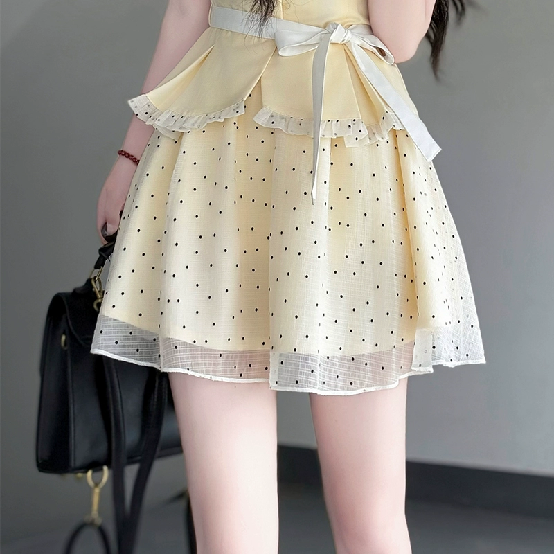 Original JK Uniform Yellow Doll Collar Top with Pudding Bear and Polka Dot Skirt Set - Women's Summer College Style Original JK Uniform Yellow Doll Collar Top with Pudding Bear and Polka Dot Skirt Set - Women's Summer College Style